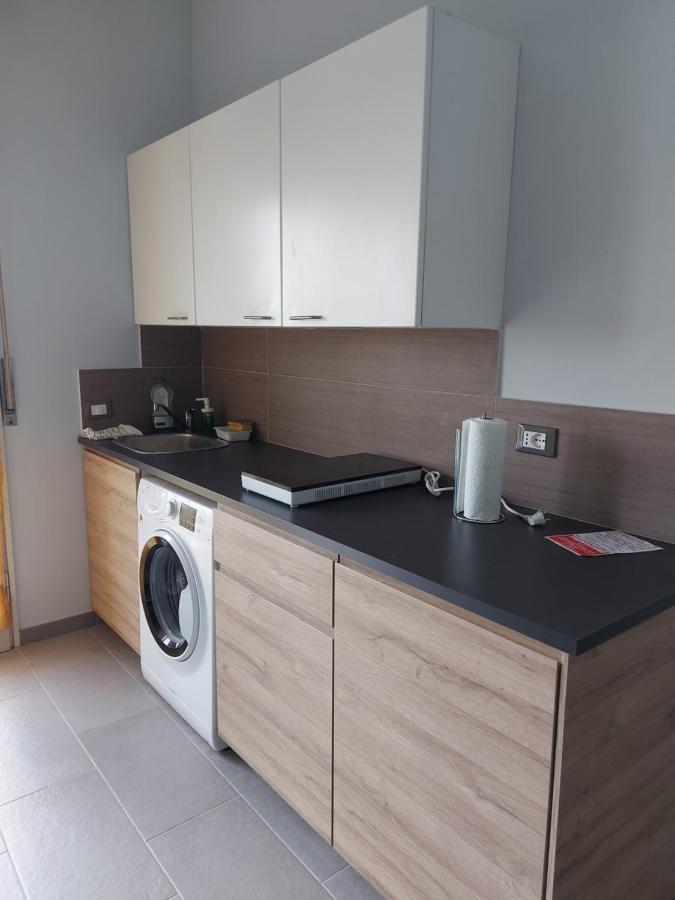 Fare Bnb - Room Del Parco Reggio Emilia Exteriör bild
