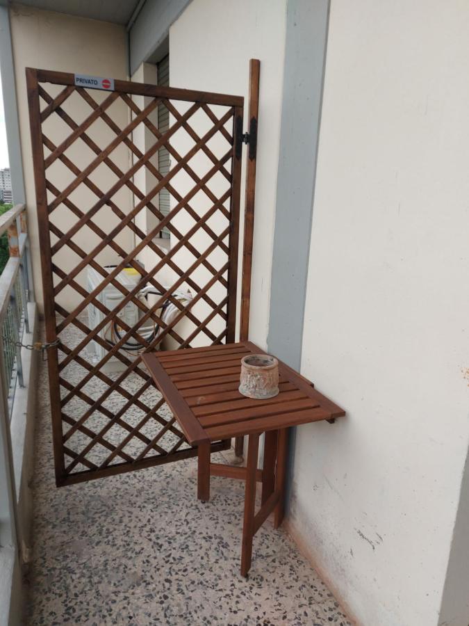 Fare Bnb - Room Del Parco Reggio Emilia Exteriör bild
