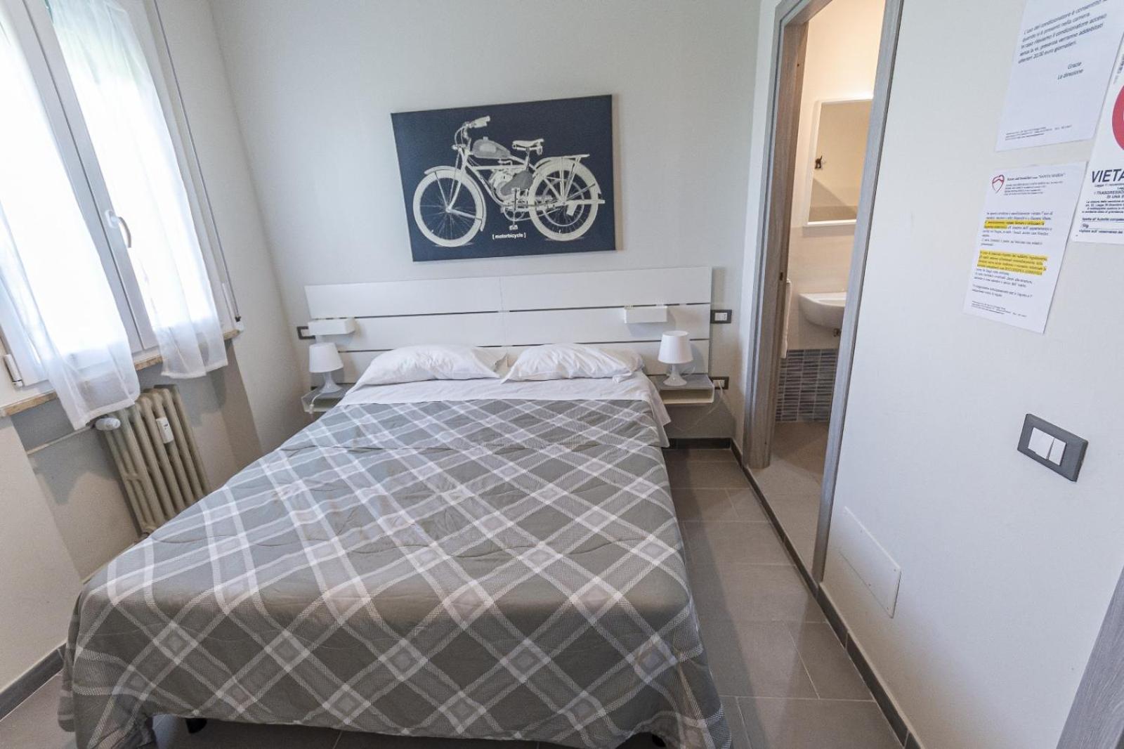 Fare Bnb - Room Del Parco Reggio Emilia Exteriör bild